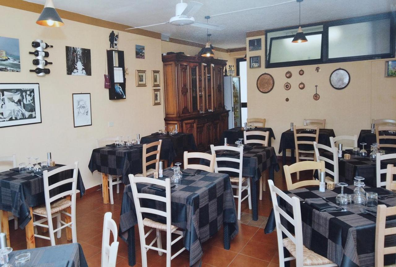 Locanda Dal Genovese Λα Μανταλένα Εξωτερικό φωτογραφία